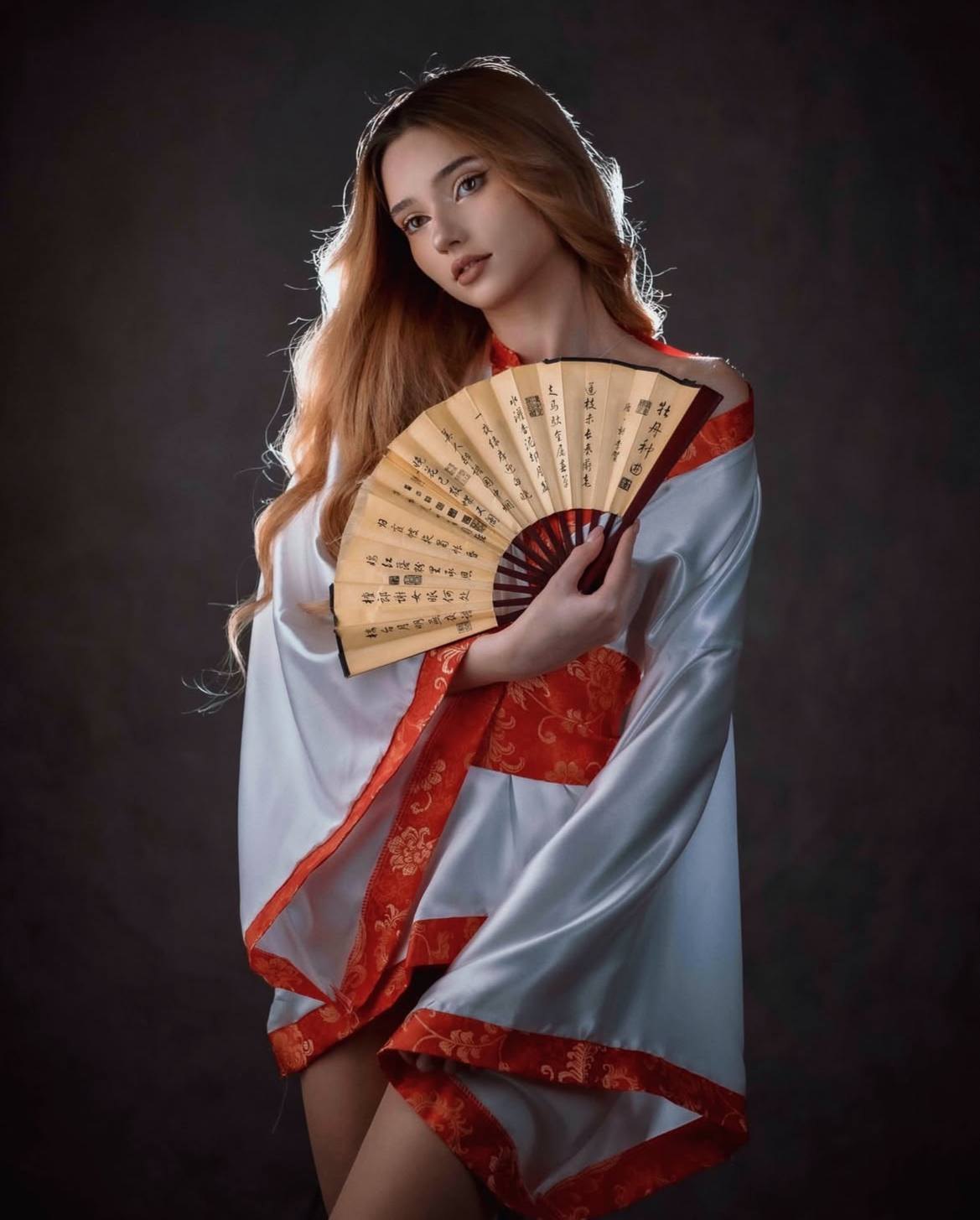 Violetta D. portfolio 22